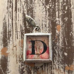 Jewel Kade Initial D Floral Crown Charm